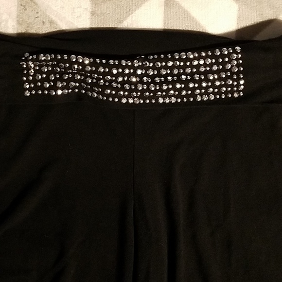 Popular Sports Black Studded Shorts Sz M - Picture 4 of 6